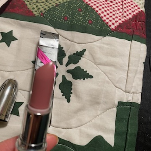 MAC BABETOWN Lipstick ~ . NEW NIB authentic - Picture 5 of 8